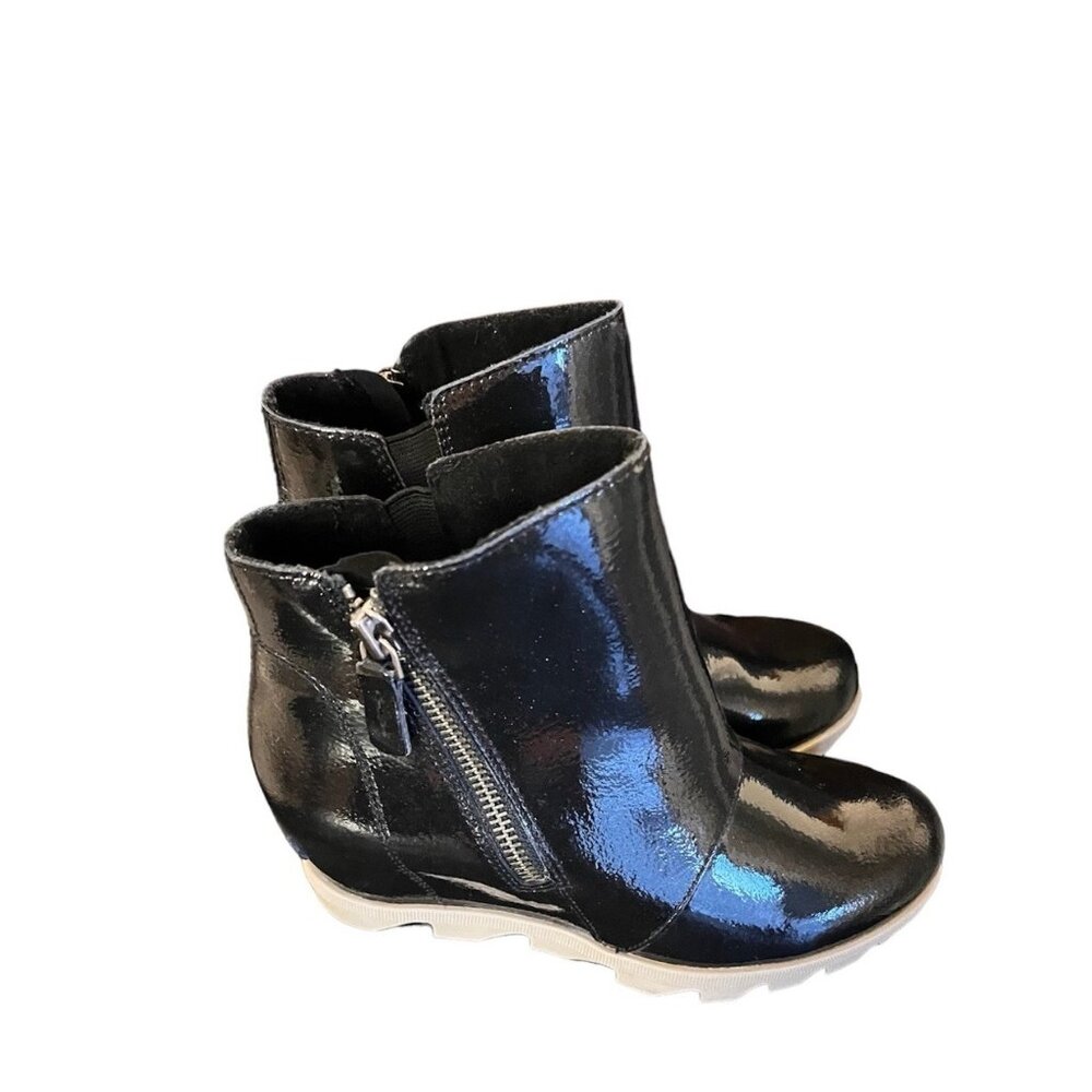 Sorel  Joan Of Artic II Waterproof Wedge Zip Boot Black Patent Women’s 5